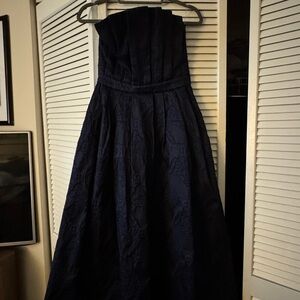 entro navy blue strapless dress